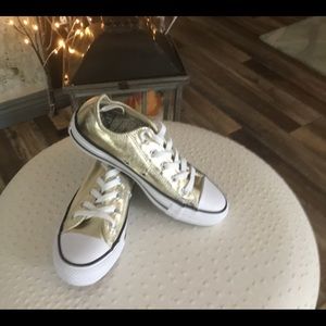 New Converse Metallic Gold All Star sz 6 women’s